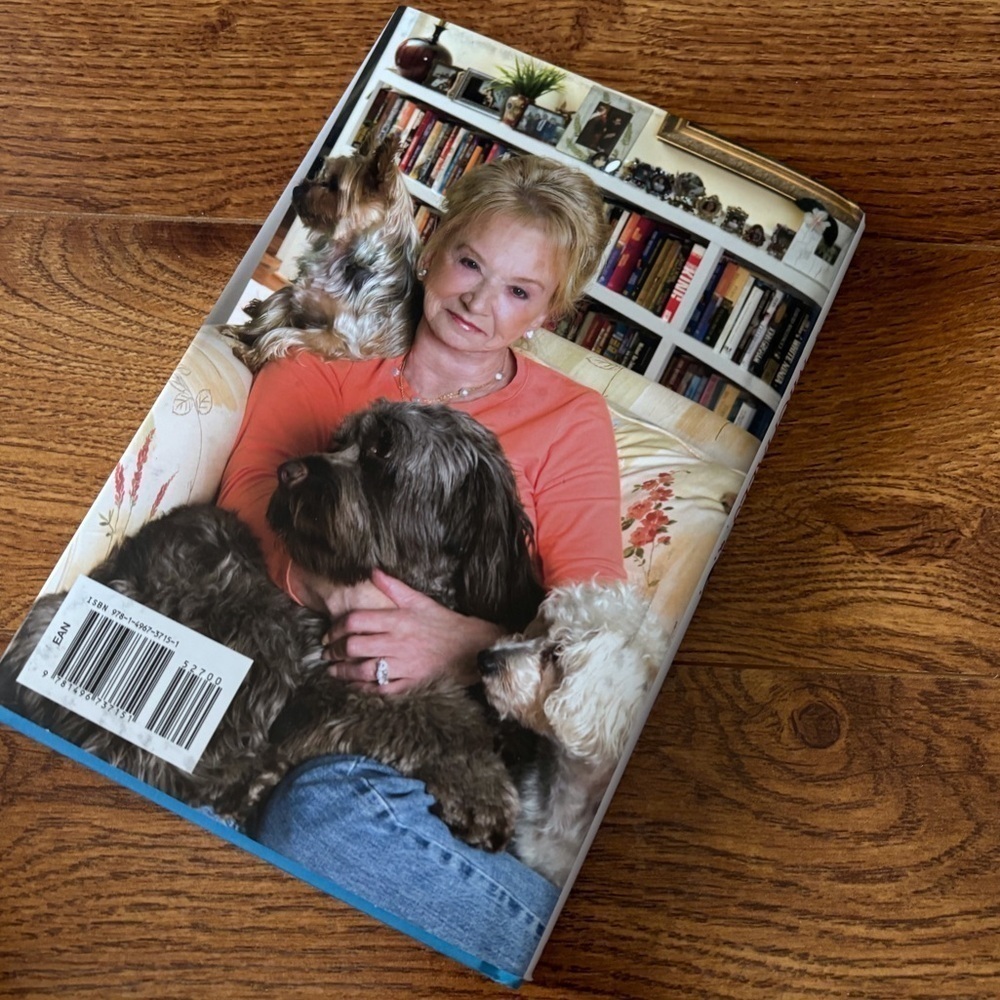 Falling Stars by: Fern Michaels hardcover book - Picture 5 of 6